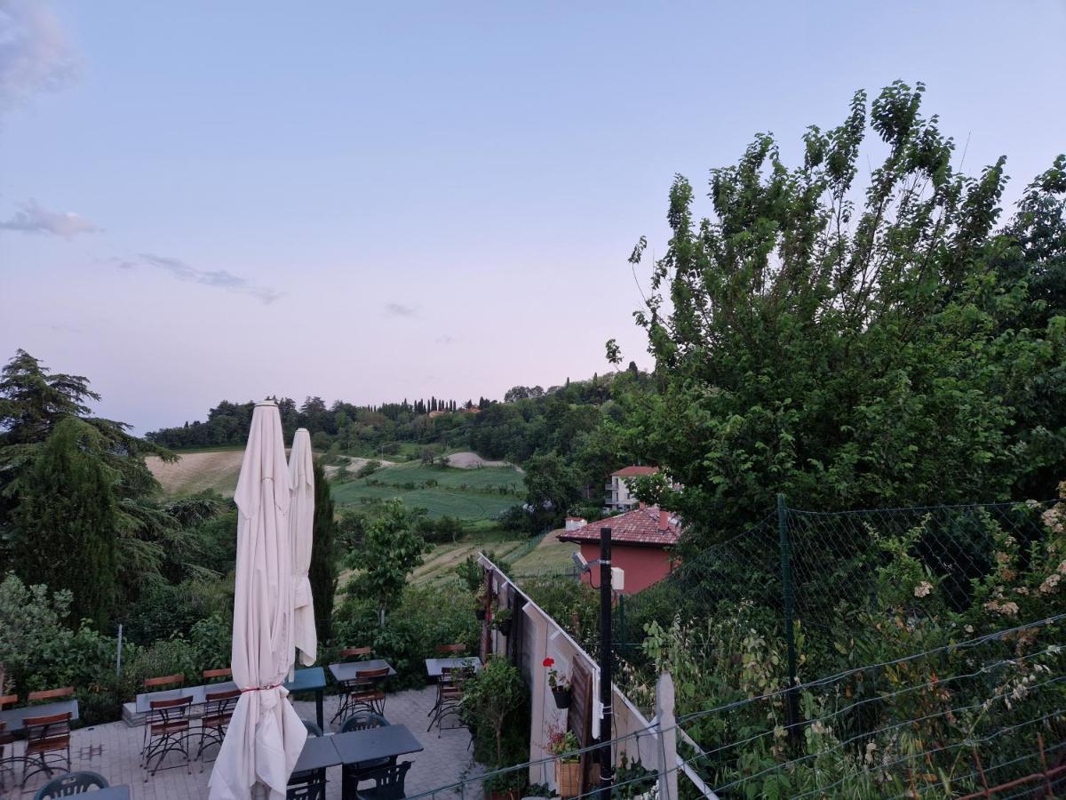 Lovely One-Bedroom Attic In An Ancient Village Bologna Exterior photo
